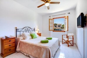 3 habitaciones, tabla de planchar con plancha y wifi gratis 