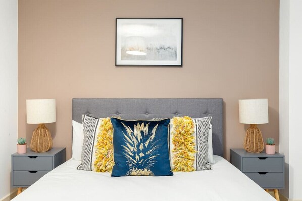 2 bedrooms, iron/ironing board, free WiFi, bed sheets