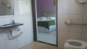 Standard Room | Desk