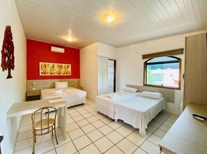 Habitación superior | Escritorio 