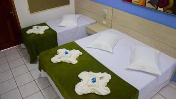 Superior Room | Desk