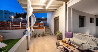 ARISMARI Garden - Apartment with a beautiful BBQ garden.