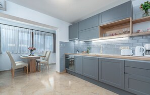 Fridge, microwave, oven, dishwasher - 150 m from the beach (Poreč)