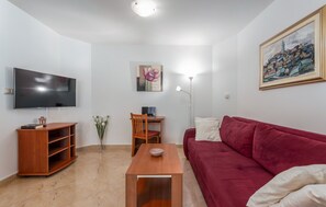 Smart TV - 150 m from the beach (Porec)