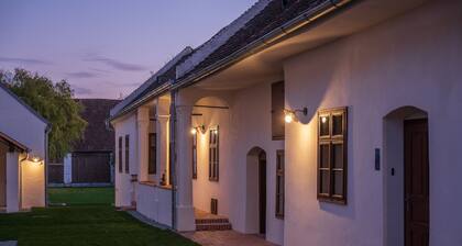 5 minutes from the Sonnentherme - family apartment - pet-friendly!