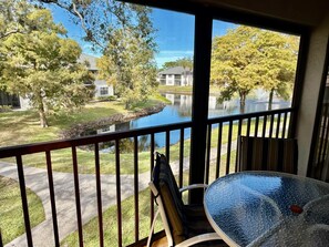 Outdoor dining - Shorewalk FM-near Anna Maria Island Beaches and IMG, Pools, Tennis, Pickle ball. (Bradenton)