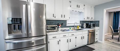 Microwave, oven, stovetop, dishwasher