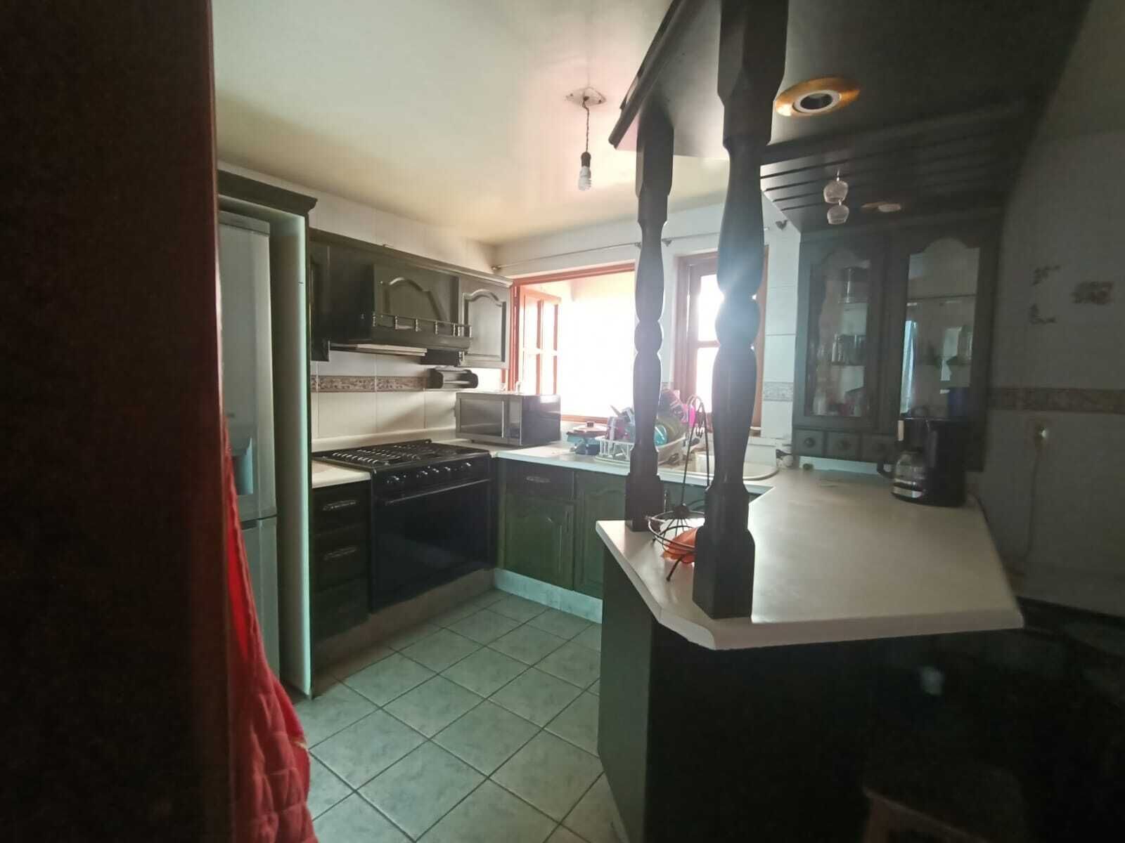 Refrigerador, microondas, horno, cafetera/tetera