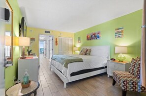 1 habitación, tabla de planchar con plancha, wifi gratis y ropa de cama 