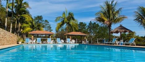 2 outdoor pools, sun loungers