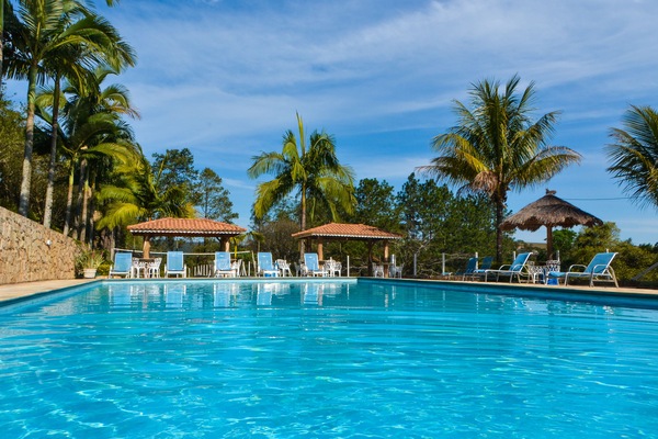 2 outdoor pools, sun loungers