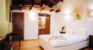 1 dormitorio, escritorio, wifi gratis y ropa de cama