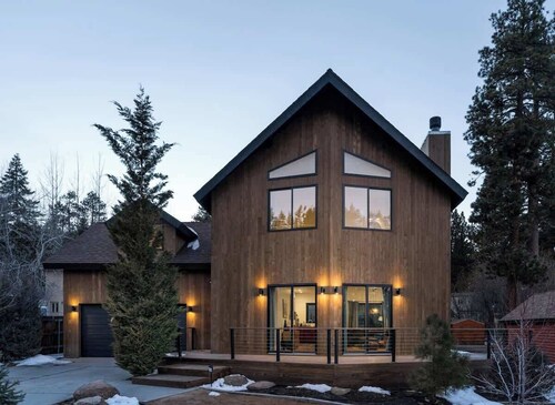 Yuhaaviat House • Walk to Village