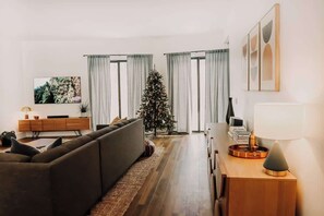 TV, fireplace, books, offices