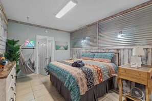 1 bedroom, desk, iron/ironing board, free WiFi