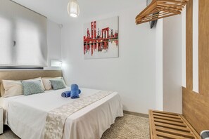 2 habitaciones, tabla de planchar con plancha y wifi gratis 