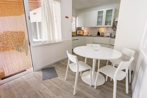 Basic Room | Private kitchen - Furnas Nest (Povoacao)
