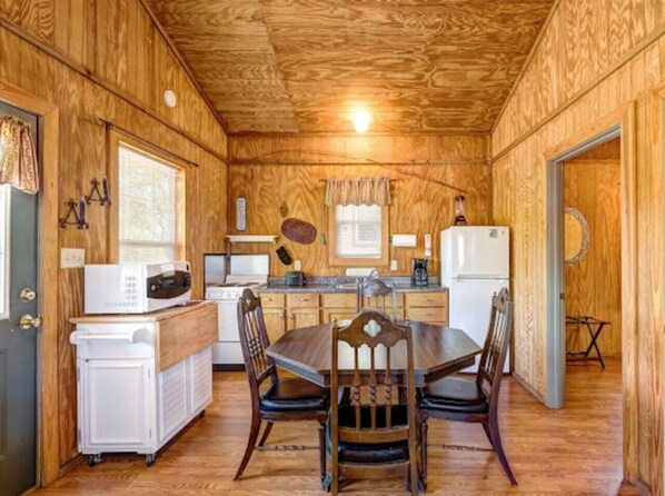 Fridge, microwave, oven, coffee/tea maker