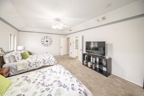 4 Schlafzimmer, Bügeleisen/Bügelbrett, kostenloses WLAN, Bettwäsche