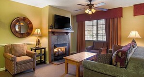 TV - BLUE RIDGE VILLAGE 1 BEDROOM VILLA SLEEPS 4 (Banner Elk)