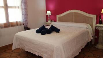 3 chambres, Wi-Fi gratuit, draps fournis