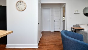 Interior - Private house newly remodeled walking distance to food, shopping, entertainment (Greenville)