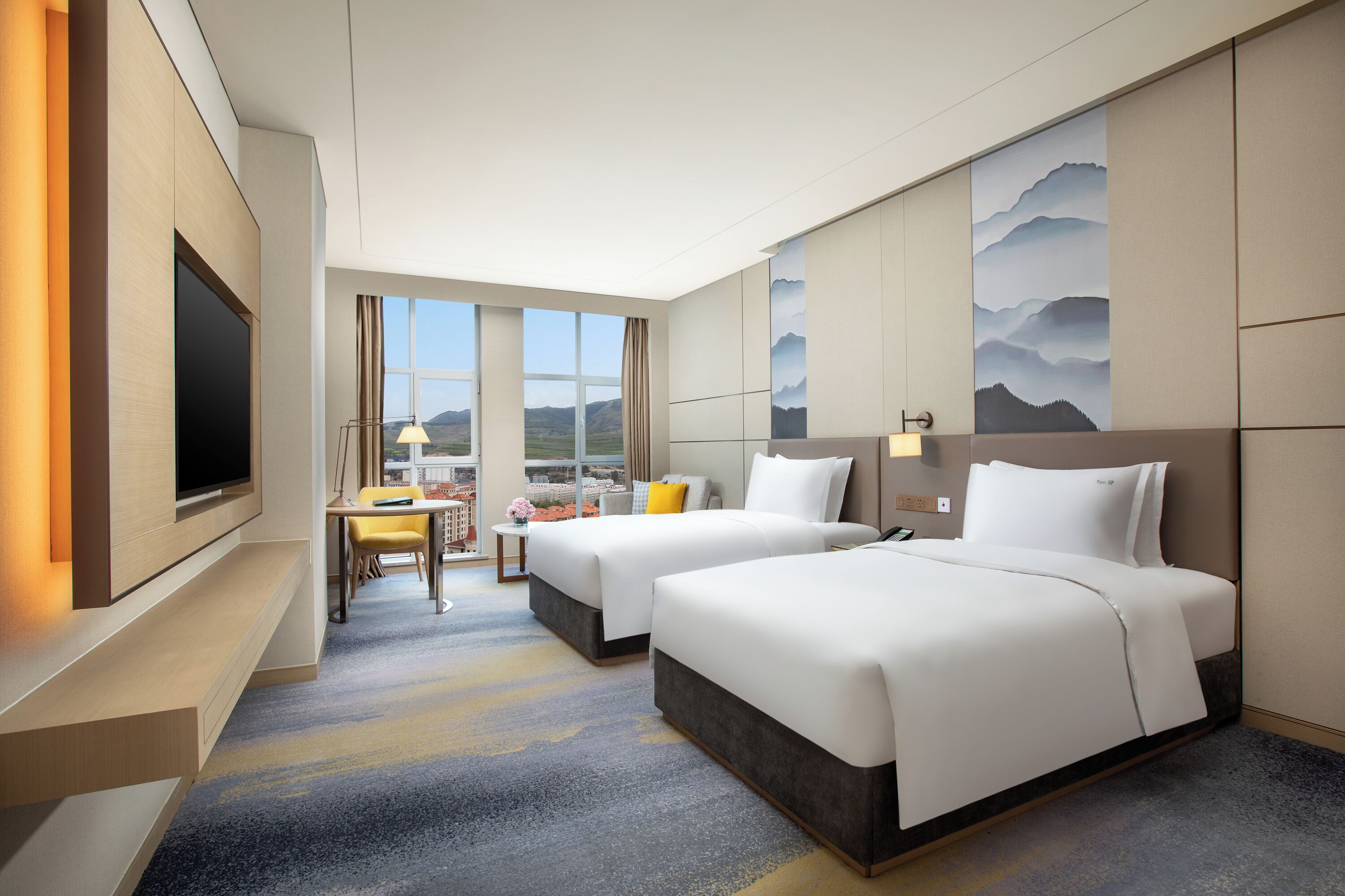 Premium bedding, minibar, desk, blackout drapes