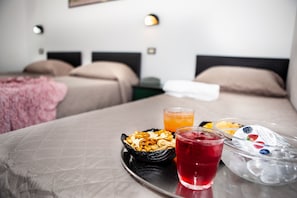 Classic Triple Room - Hotel La Torretta Bramante (Rimini)