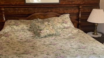 3 bedrooms, iron/ironing board, travel crib, free WiFi