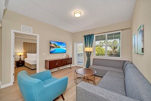 Living room - NEW Condo Near Theme Parks! Free Resort Access! (Orlando)