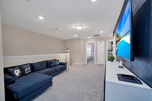 House (5 Bedrooms) | Property amenity