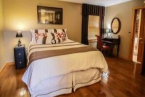 4 Schlafzimmer, Schreibtisch, Bügeleisen/Bügelbrett, kostenloses WLAN