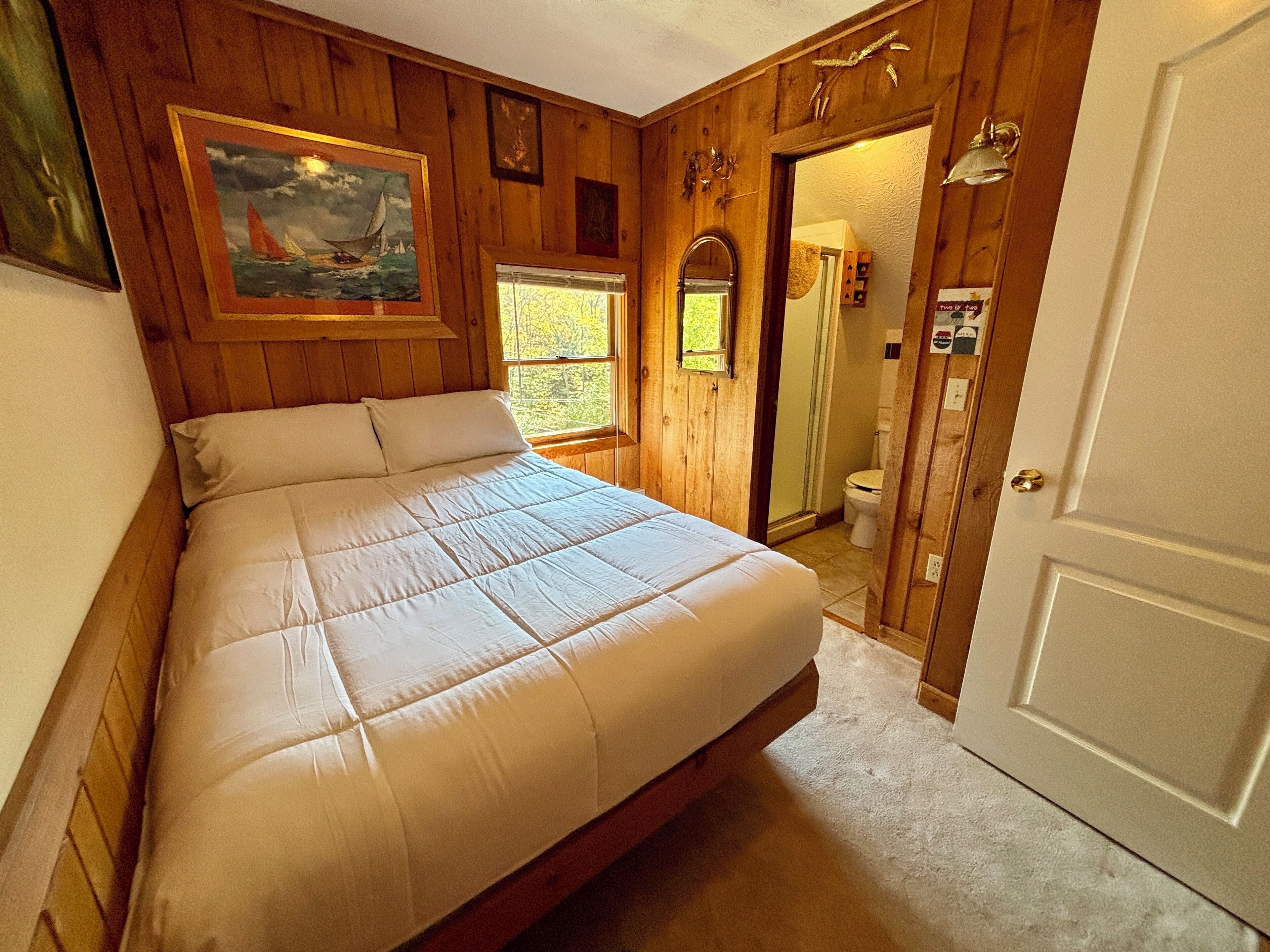 8 chambres, bureau, fer et planche à repasser, accès au Wi-Fi (inclus)