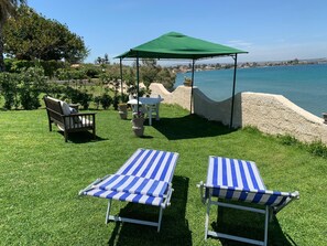 Property grounds - Villa by the Sea (Sicilia)
