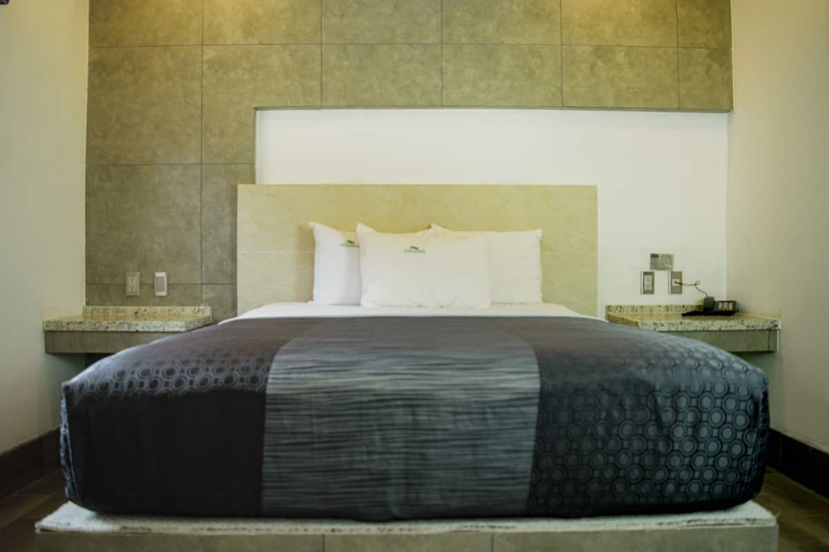 Junior Room | Free WiFi, bed sheets