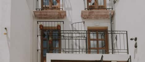 Fachada de la propiedad