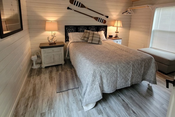 1 dormitorio, tabla de planchar con plancha, wifi gratis y ropa de cama