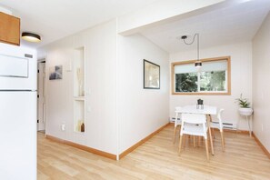 Dining - Central ANC Creekside Retreat: Direct Trail Access (Anchorage)