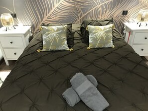 4 habitaciones, tabla de planchar con plancha y wifi gratis