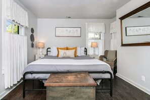 2 habitaciones, tabla de planchar con plancha y wifi gratis 