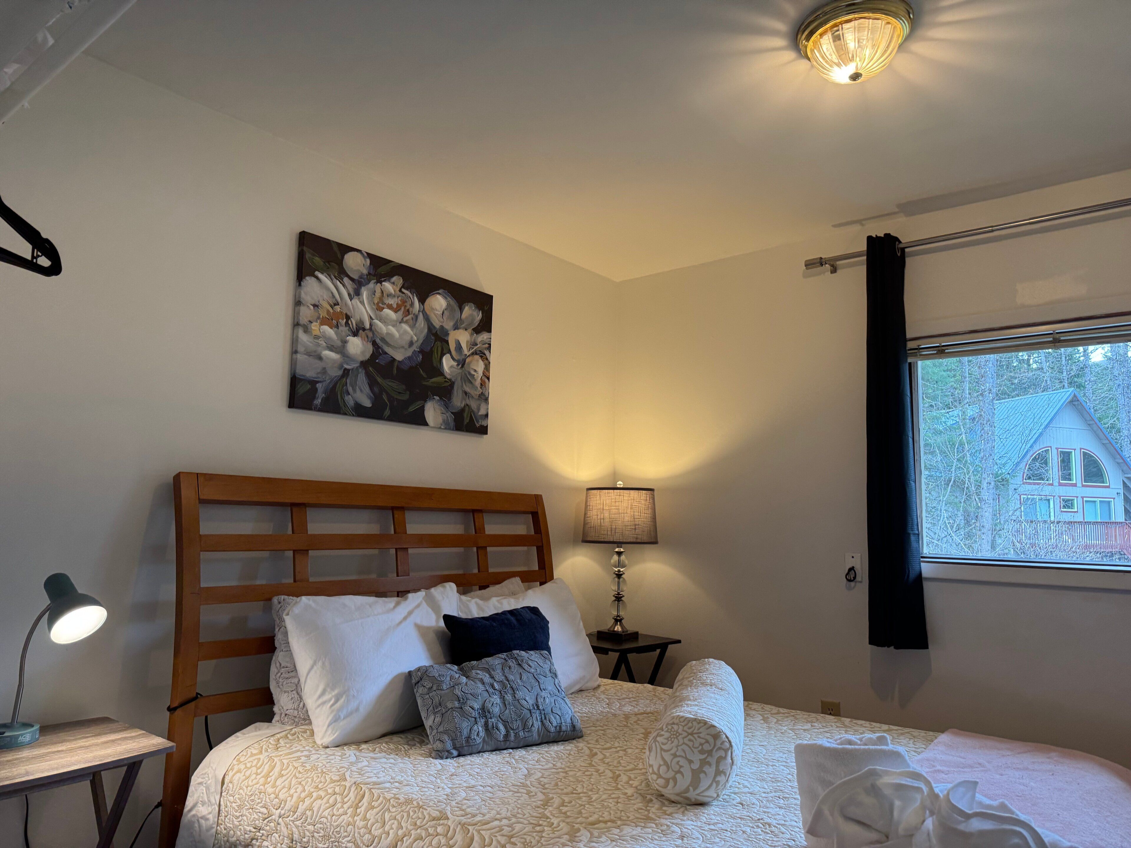 2 slaapkamers, een strijkplank/strijkijzer, gratis wifi, beddengoed
