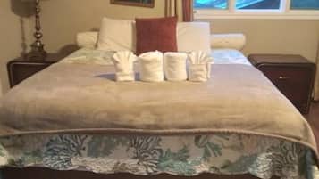 1 bedroom, desk, iron/ironing board, free WiFi