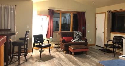 Nugget Place-Includes three separate two bedroom units near Mendenhall Glacier-DISCOUNTS ON TOURS!