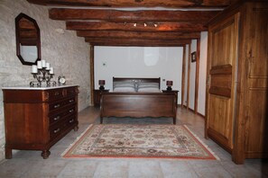 6 Schlafzimmer, Bügeleisen/Bügelbrett, kostenloses WLAN, Bettwäsche