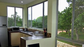 2 bedrooms, in-room safe