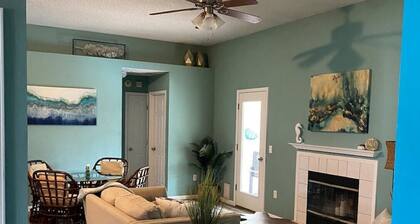 Cheerful three bedroom home with a pool
