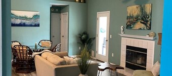 Cheerful three bedroom home with a pool