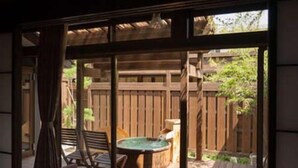 Balcony - Kurotake (Achi)