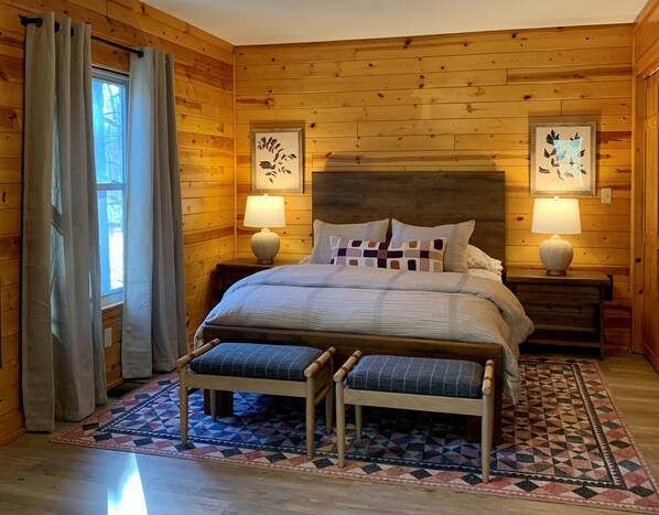 4 chambres, bureau, fer et planche à repasser, accès au Wi-Fi (inclus)