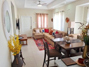 Smart-TV, Tischtennisplatte